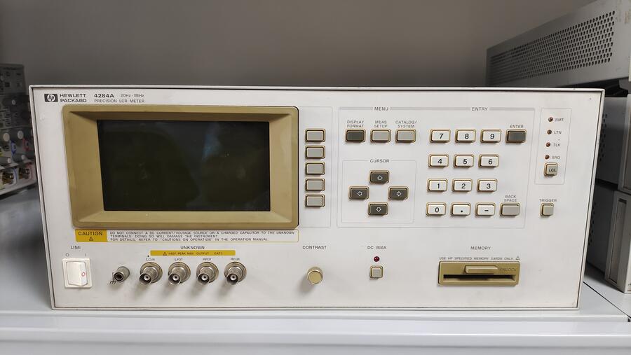 Agilent 迹4284A4284A