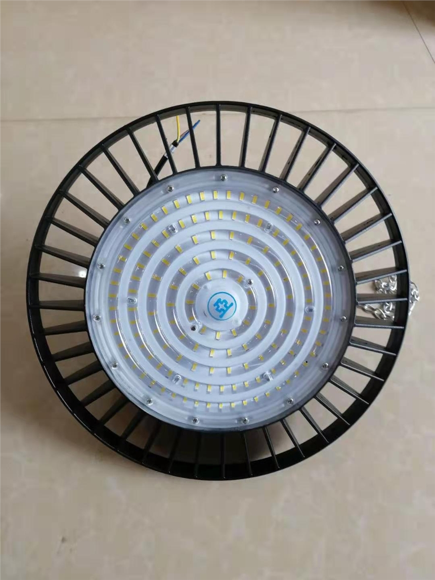 ϺTP16b 100W 150W 200W 240W LED